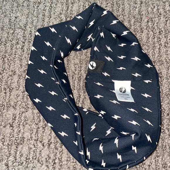 Oiselle reflective headbands - Picture 2 of 5